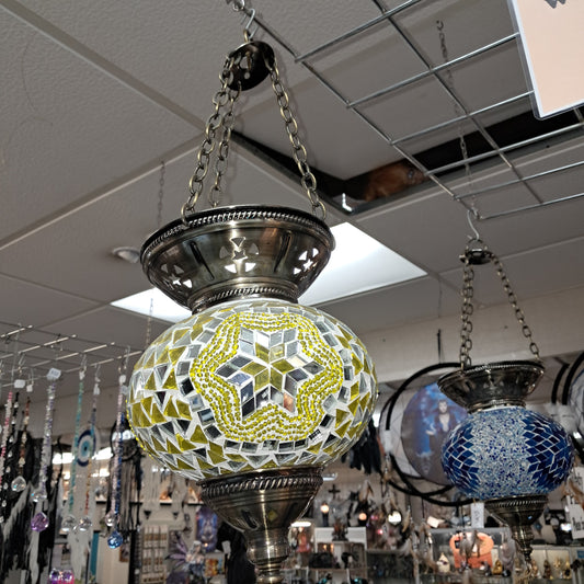 Hanging tealight lantern