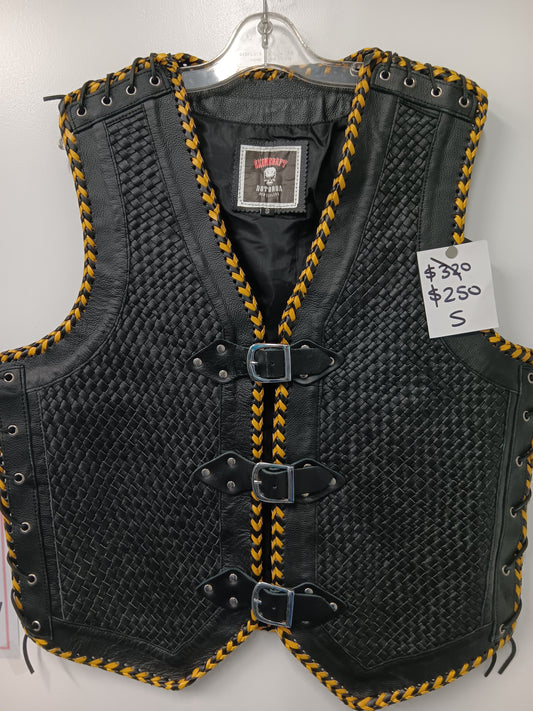 Yellow/black plaited vest