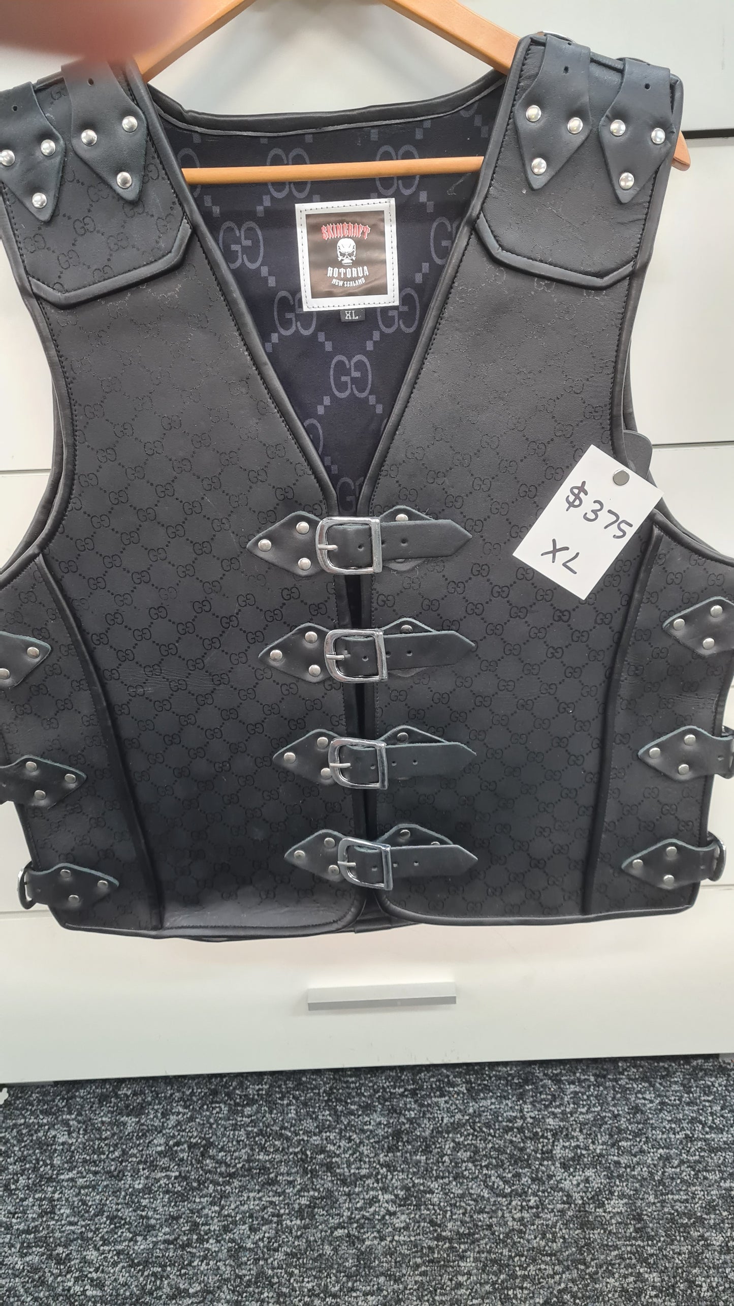 Vest - thick black gg w/14 buckles