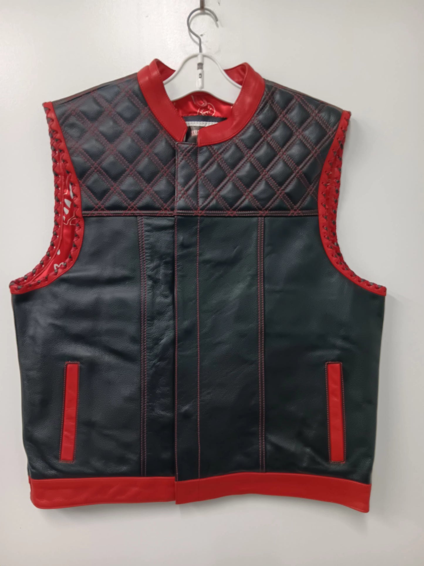 Vest - Red black padded top