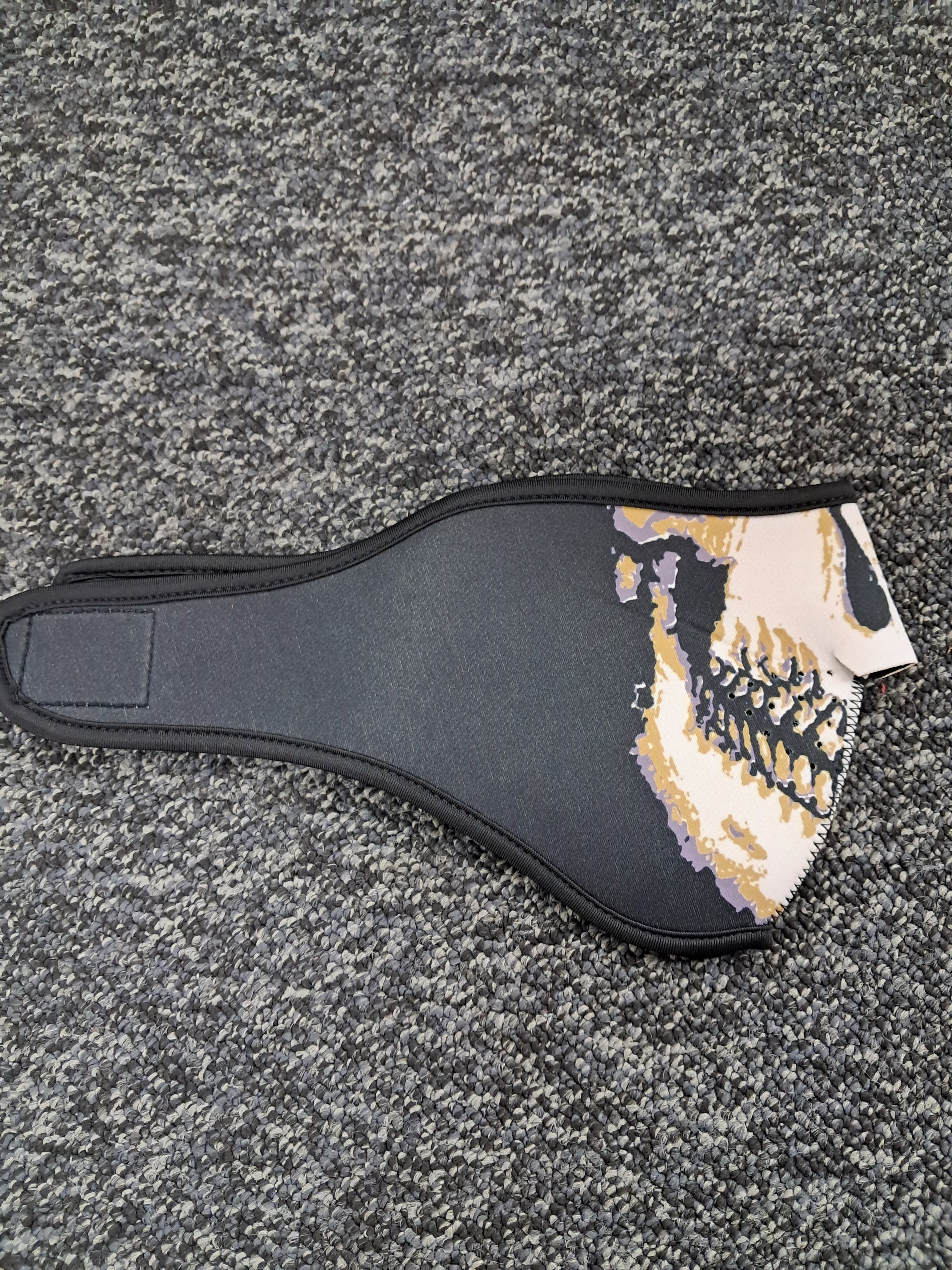 Motorcycle neoprene facemask