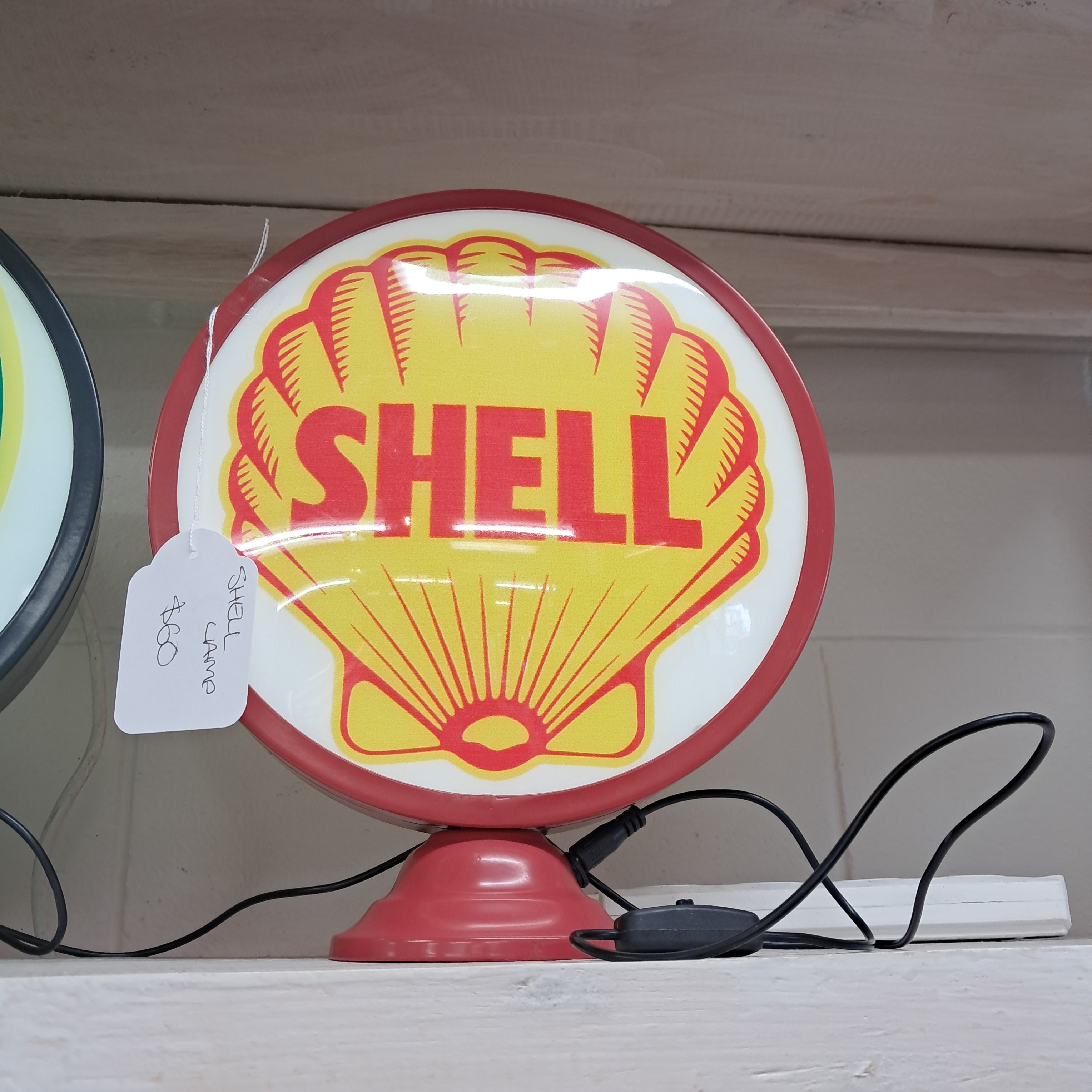 Shell bar light