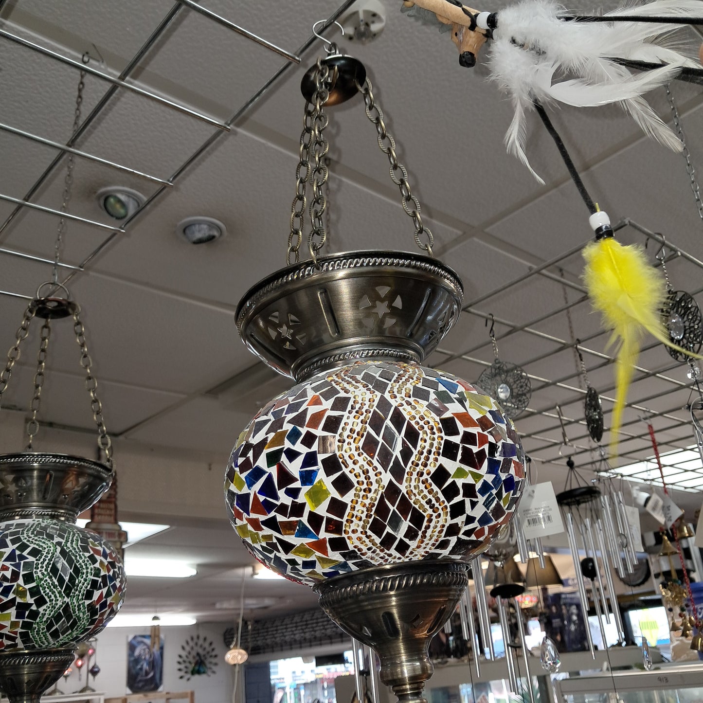 Hanging tealight lantern