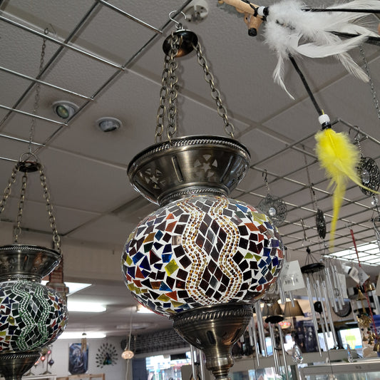 Hanging tealight lantern
