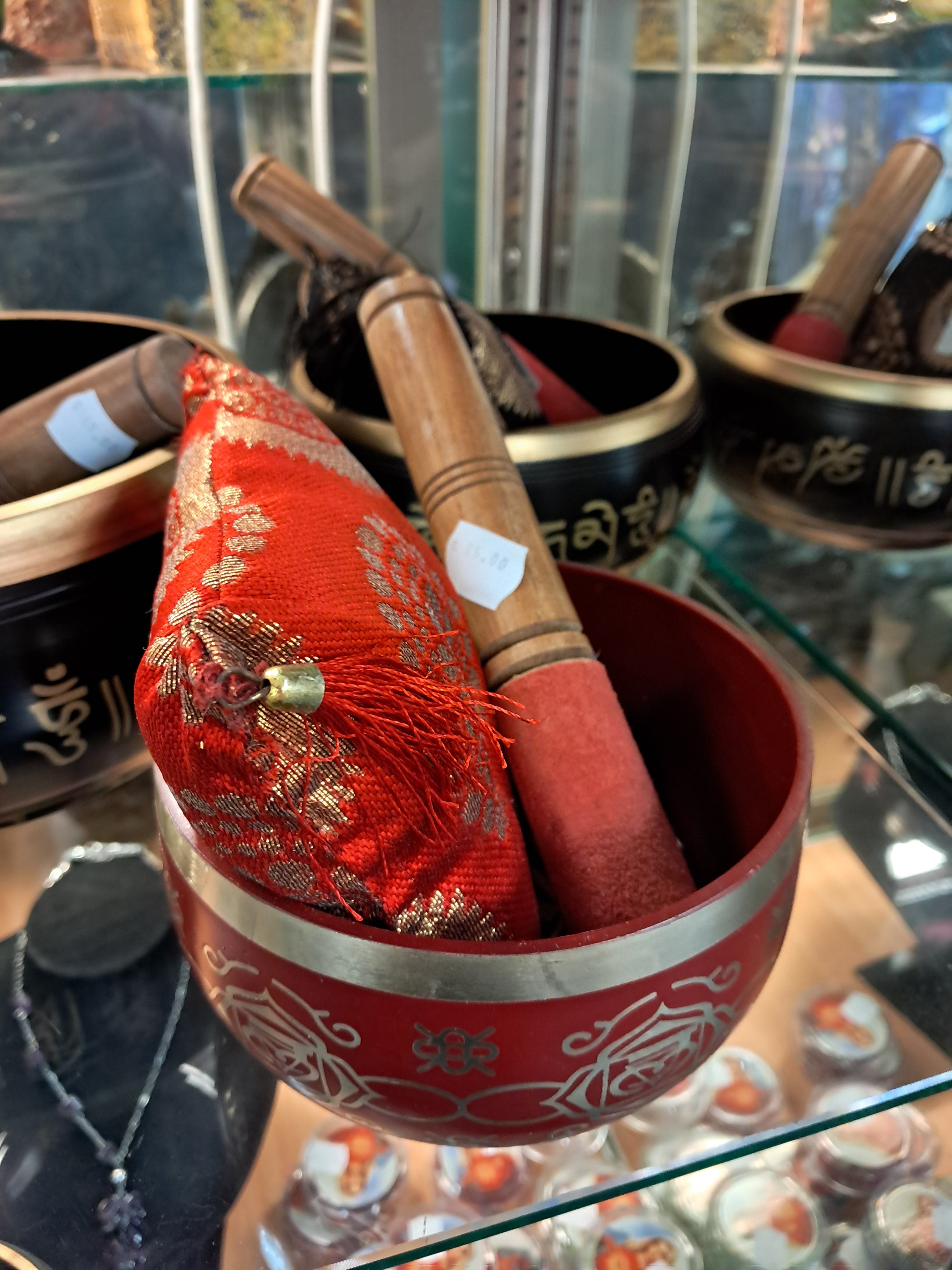 Chakra healing singing bowl