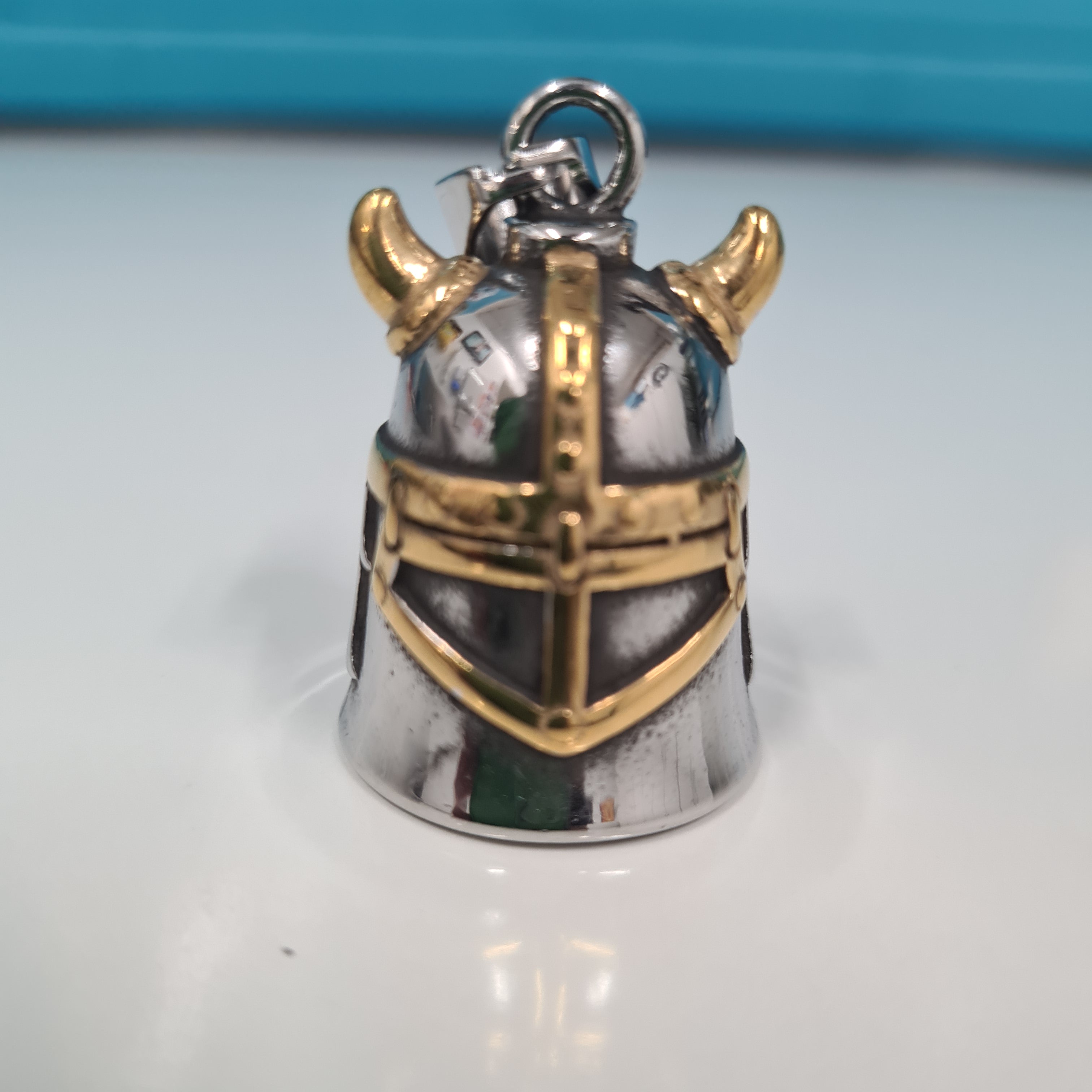 Gremlin/Guardian Bell - Gold Knight Helm